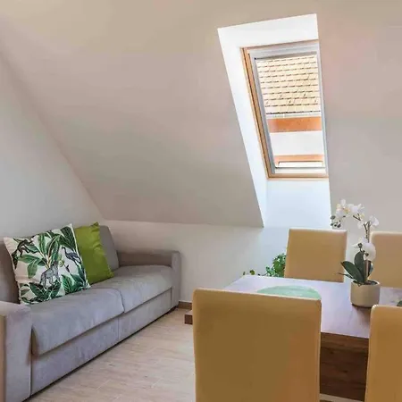 Veszprem, Modern Center Flat